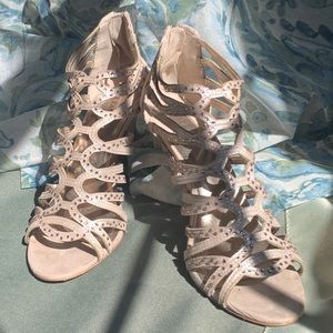 sparkling 🐽🌸🎀💓 heels